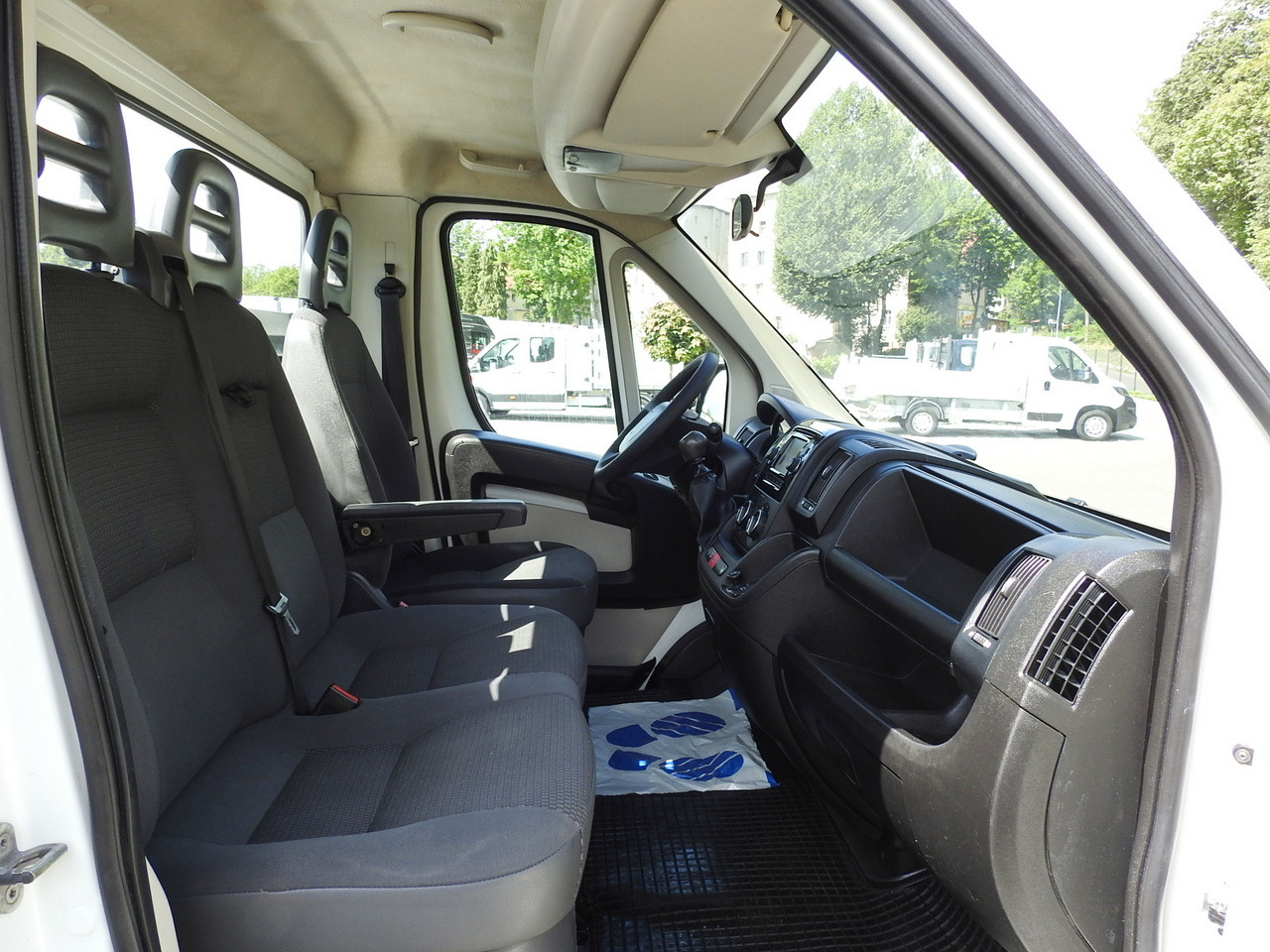 Carrinha basculante PEUGEOT BOXER THREE-WAY TIPPER  AIR CONDITIONING  130HP: foto 38