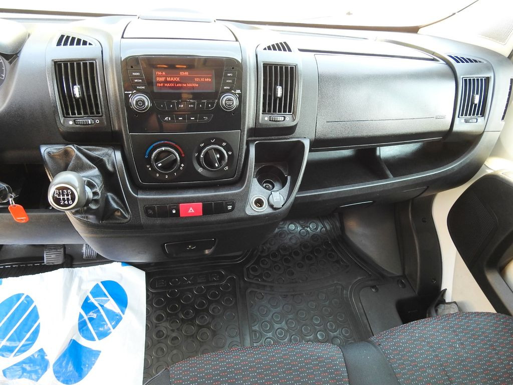 Locação financeira de Peugeot BOXER KASTENWAGEN DOPPELKABINE 7 SITZE 110PS  Peugeot BOXER KASTENWAGEN DOPPELKABINE 7 SITZE 110PS: foto 23