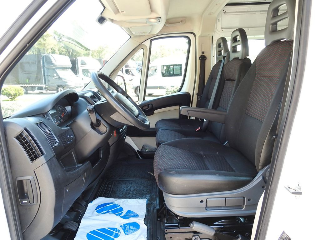Locação financeira de Peugeot BOXER KASTENWAGEN DOPPELKABINE 7 SITZE 110PS  Peugeot BOXER KASTENWAGEN DOPPELKABINE 7 SITZE 110PS: foto 20