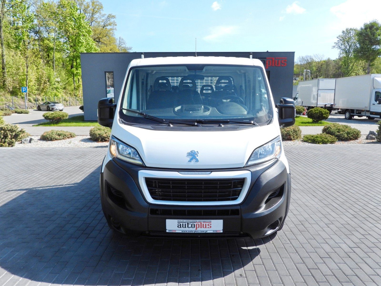 Peugeot BOXER KIPPER DOPPELKABINE DOKA 7 SITZE TEMPOMAT - Carrinha basculante, Carrinha cabine dupla: foto 5 Peugeot BOXER KIPPER DOPPELKABINE DOKA 7 SITZE TEMPOMAT - Carrinha basculante, Carrinha cabine dupla: foto 5