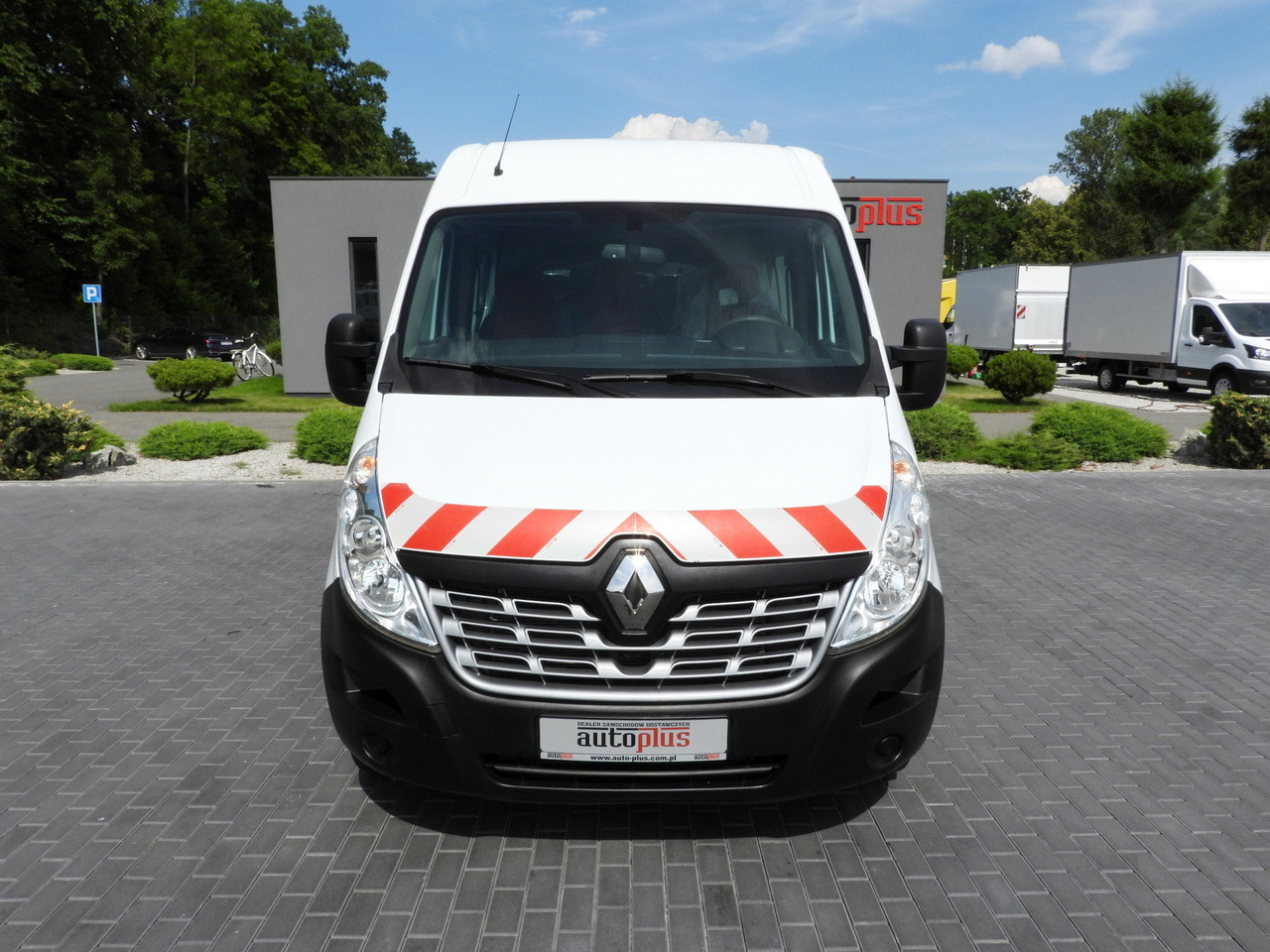 RENAULT MASTER BOX DELIVERY VAN 7 SEATS CRUISE CONTROL TWIN WHEELS AIR CONDITIONING 145HP - Furgão: foto 5 RENAULT MASTER BOX DELIVERY VAN 7 SEATS CRUISE CONTROL TWIN WHEELS AIR CONDITIONING 145HP - Furgão: foto 5