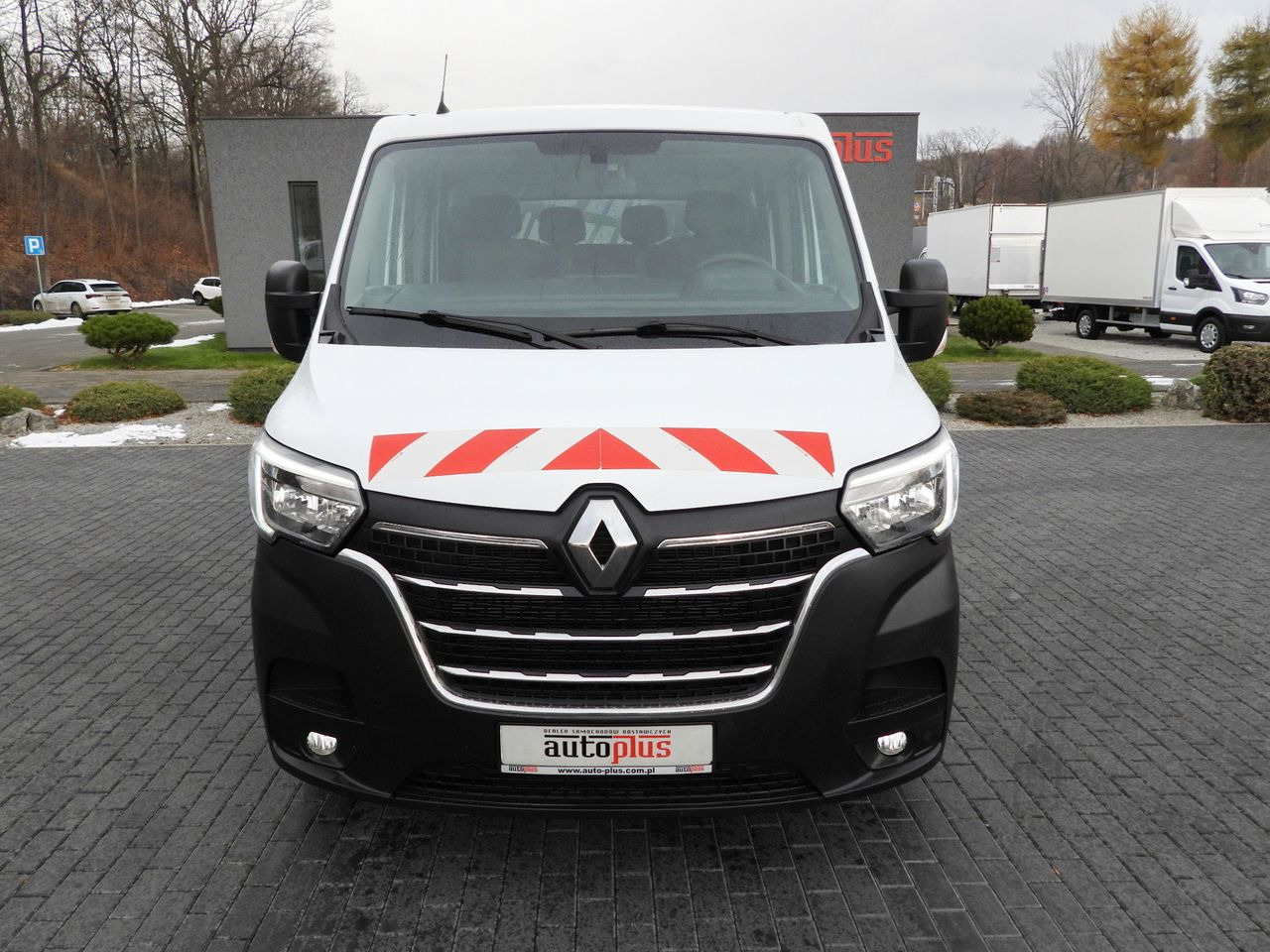 RENAULT MASTER STAKE BODY DOUBLE CABIN DOKA 6 SEATS CRUISE CONTROL NAVIGATION LED LIGHTS AIR CONDITIONING 150HP - Carrinha cabine dupla: foto 5 RENAULT MASTER STAKE BODY DOUBLE CABIN DOKA 6 SEATS CRUISE CONTROL NAVIGATION LED LIGHTS AIR CONDITIONING 150HP - Carrinha cabine dupla: foto 5