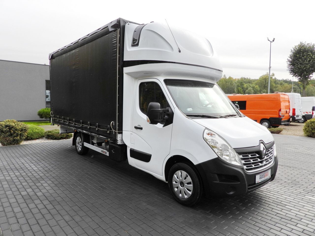 RENAULT MASTER TARPAULIN 10 PALLETS WEBASTO CRUISE CONTROL AIR CONDITIONING 170HP - Carrinha de lona: foto 4 RENAULT MASTER TARPAULIN 10 PALLETS WEBASTO CRUISE CONTROL AIR CONDITIONING 170HP - Carrinha de lona: foto 4