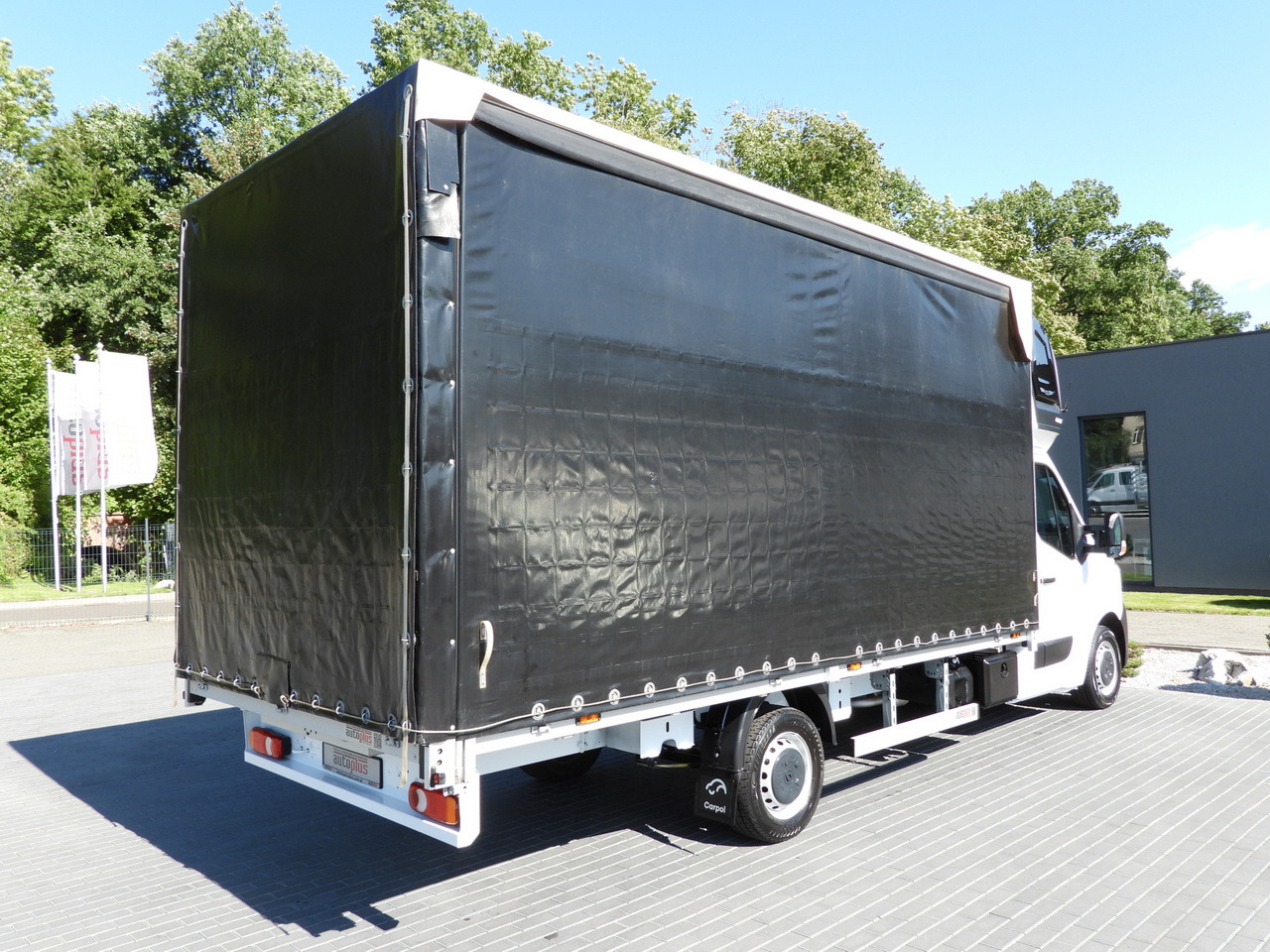 RENAULT MASTER TARPAULIN 10 PALLETS WEBASTO CRUISE CONTROL LED LIGHTS AIR CONDITIONING  165HP - Carrinha de lona: foto 3 RENAULT MASTER TARPAULIN 10 PALLETS WEBASTO CRUISE CONTROL LED LIGHTS AIR CONDITIONING  165HP - Carrinha de lona: foto 3
