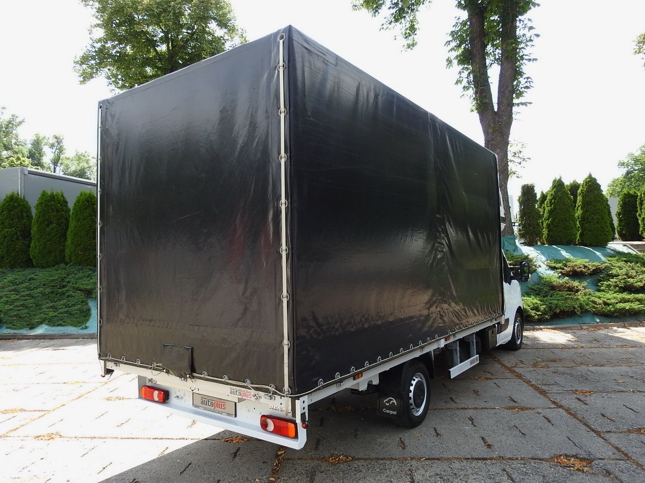 RENAULT MASTER TARPAULIN 10 PALLETS WEBASTO CRUISE CONTROL LED LIGHTS PNEUMATICS AIR CONDITIONING 165HP - Carrinha de lona: foto 3 RENAULT MASTER TARPAULIN 10 PALLETS WEBASTO CRUISE CONTROL LED LIGHTS PNEUMATICS AIR CONDITIONING 165HP - Carrinha de lona: foto 3