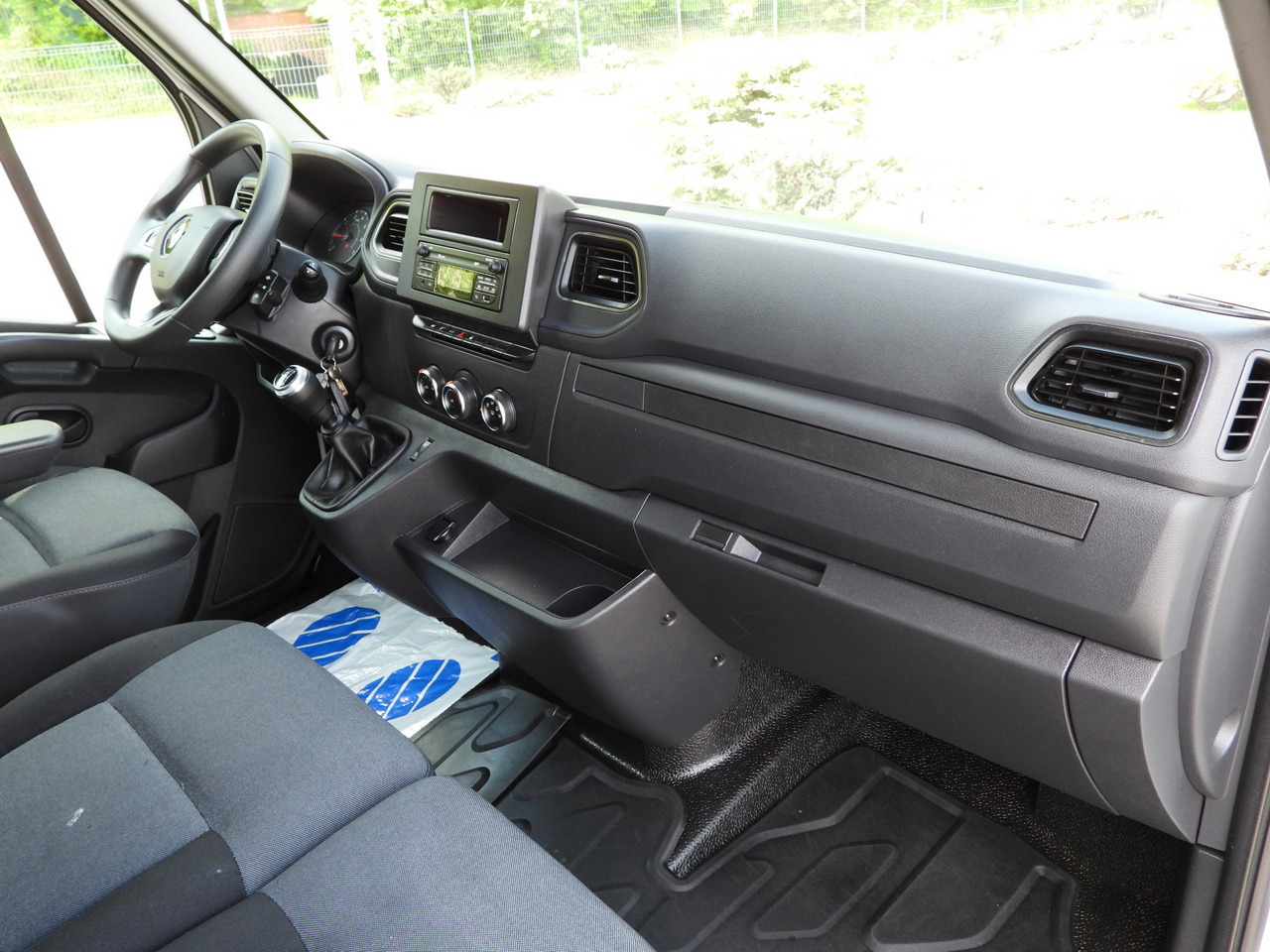 Carrinha de lona RENAULT MASTER  TARPAULIN 10 PALLETS WEBASTO CRUISE CONTROL LED LIGHTS PNEUMATICS AIR CONDITIONING  165HP: foto 38