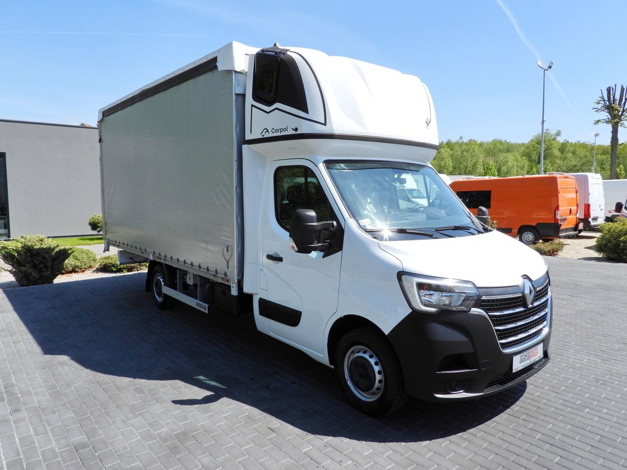 RENAULT MASTER TARPAULIN 10 PALLETS WEBASTO CRUISE CONTROL LED LIGHTS PNEUMATICS AIR CONDITIONING 165HP - Carrinha de lona: foto 4 RENAULT MASTER TARPAULIN 10 PALLETS WEBASTO CRUISE CONTROL LED LIGHTS PNEUMATICS AIR CONDITIONING 165HP - Carrinha de lona: foto 4