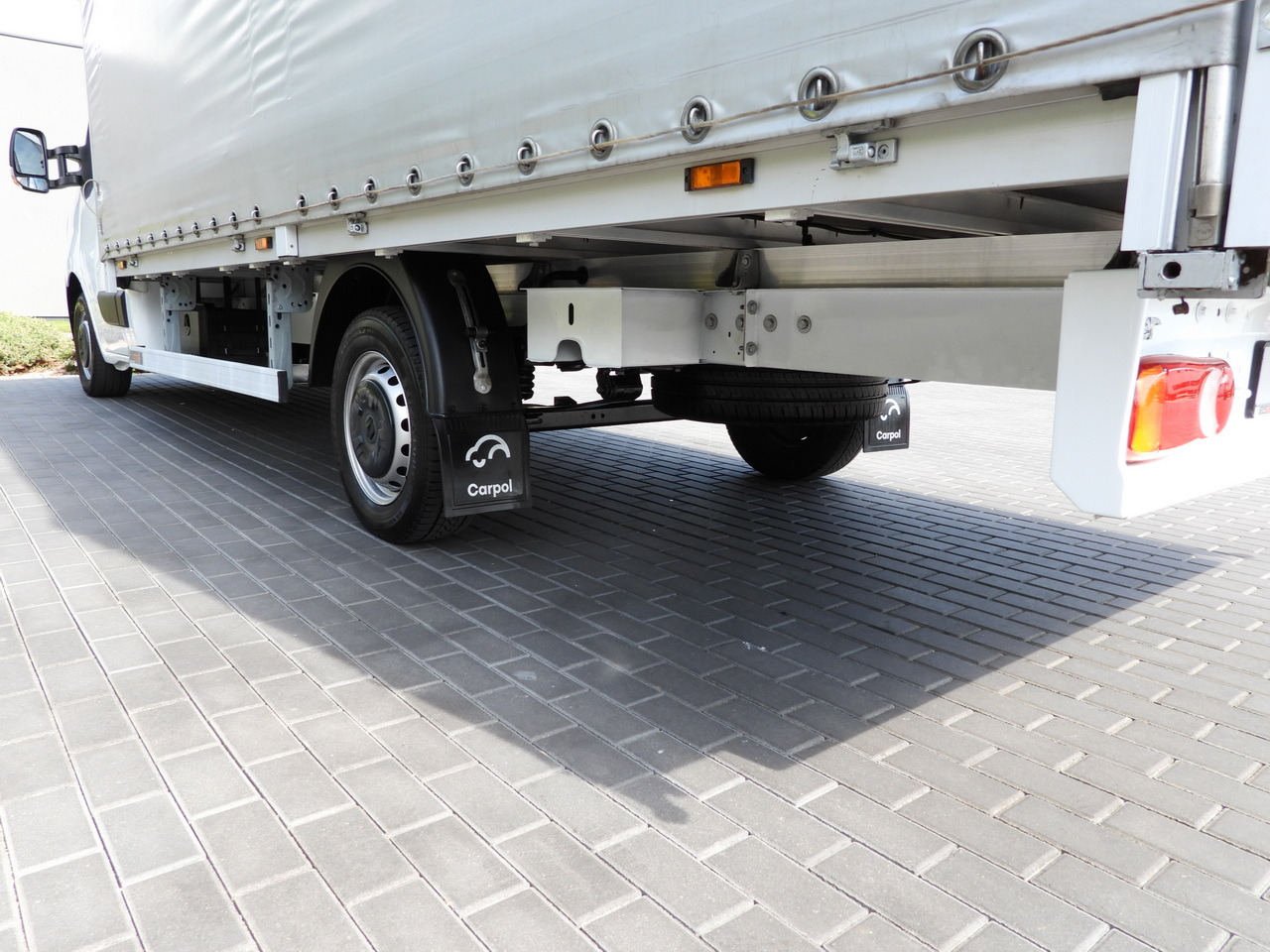 Carrinha de lona RENAULT MASTER  TARPAULIN 10 PALLETS WEBASTO CRUISE CONTROL LED LIGHTS PNEUMATICS AIR CONDITIONING  165HP: foto 16