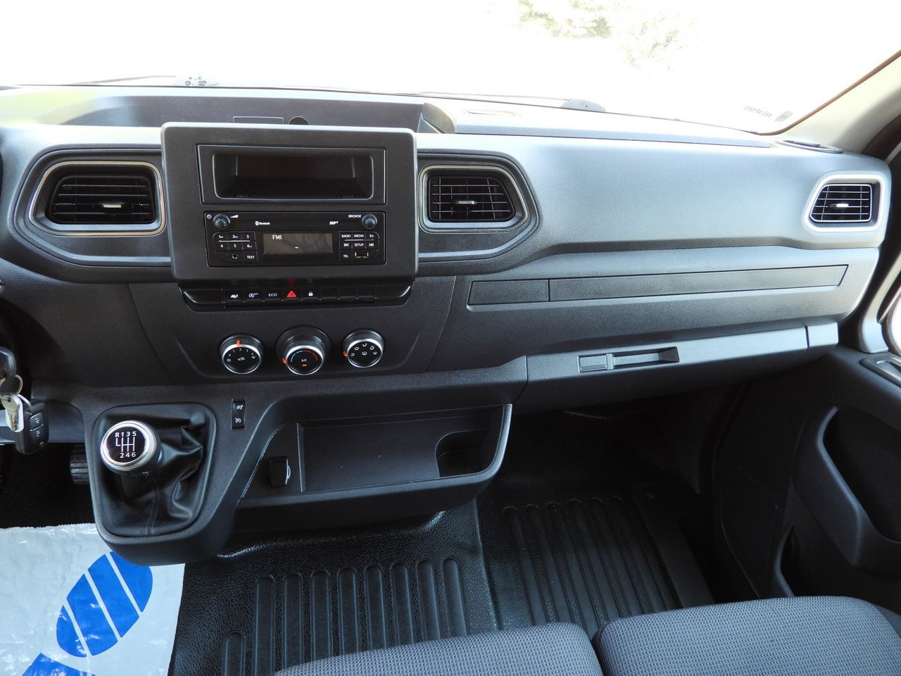 Carrinha de lona RENAULT MASTER  TARPAULIN 10 PALLETS WEBASTO CRUISE CONTROL LED LIGHTS PNEUMATICS AIR CONDITIONING  165HP: foto 37