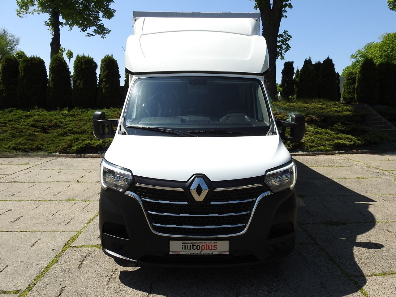 RENAULT MASTER TARPAULIN 8 PALLETS WEBASTO CRUISE CONTROL LED LIGHTS PNEUMATICS 165HP - Carrinha de lona: foto 5 RENAULT MASTER TARPAULIN 8 PALLETS WEBASTO CRUISE CONTROL LED LIGHTS PNEUMATICS 165HP - Carrinha de lona: foto 5
