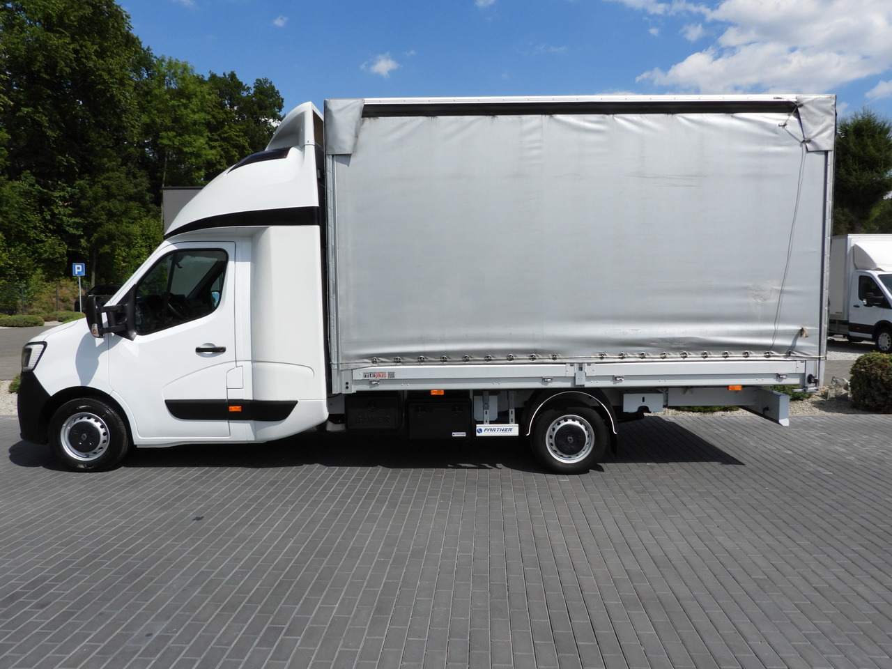 Carrinha de lona RENAULT MASTER TARPAULIN 8 PALLETS WEBASTO CRUISE CONTROL LED LIGHTS PNEUMATICS AIR CONDITIONING  165HP: foto 8