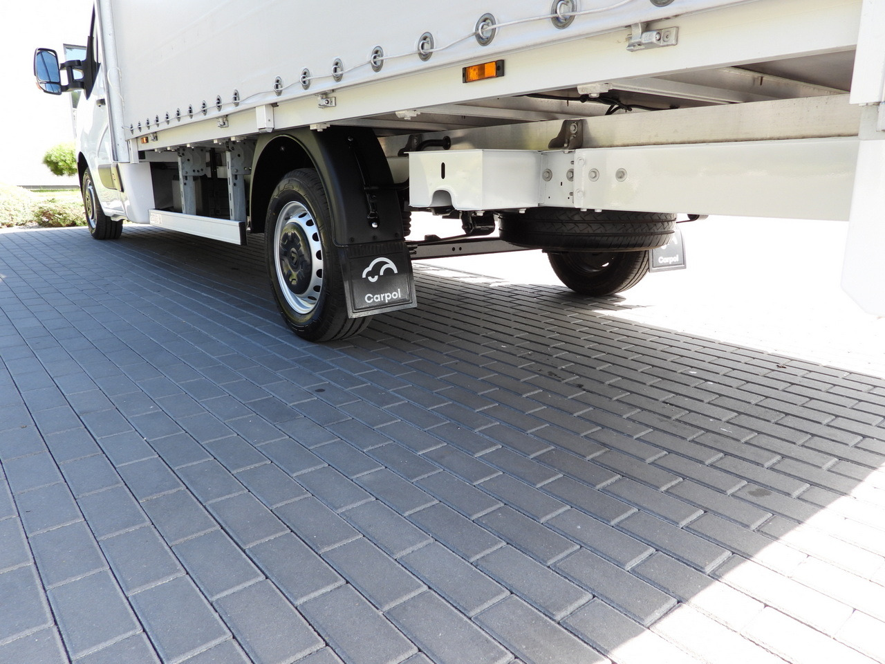 Carrinha de lona RENAULT MASTER TARPAULIN 8 PALLETS WEBASTO CRUISE CONTROL LED LIGHTS PNEUMATICS AIR CONDITIONING  165HP: foto 14