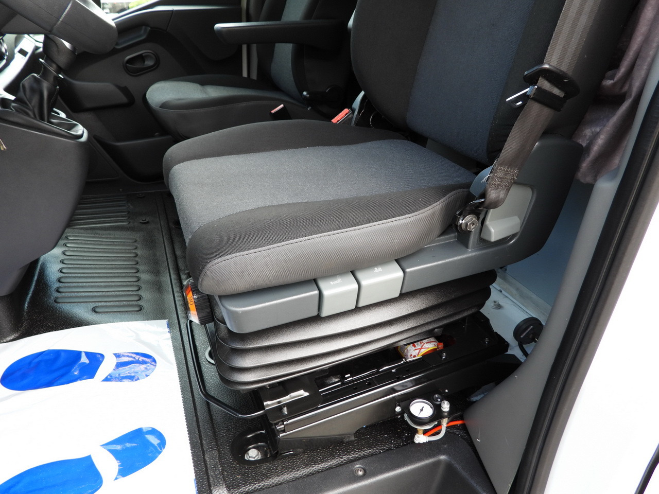 Carrinha de lona RENAULT MASTER TARPAULIN 8 PALLETS WEBASTO CRUISE CONTROL LED LIGHTS PNEUMATICS AIR CONDITIONING  165HP: foto 27