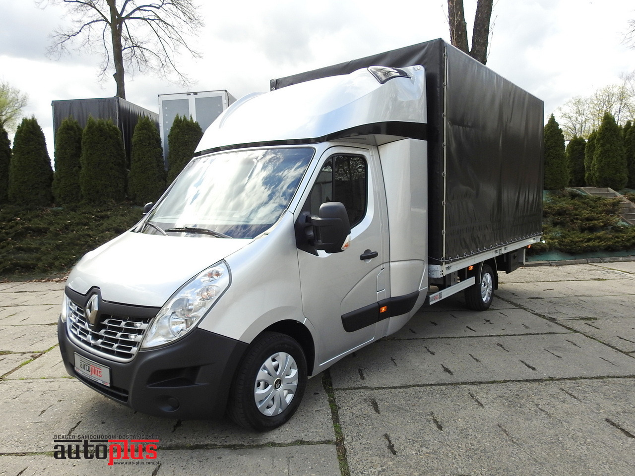 RENAULT MASTER TARPAULIN 8 PALLETS WEBASTO CRUISE CONTROL NAVIGATION AIR CONDITIONING PNEUMATICS 170HP - Carrinha de lona: foto 1 RENAULT MASTER TARPAULIN 8 PALLETS WEBASTO CRUISE CONTROL NAVIGATION AIR CONDITIONING PNEUMATICS 170HP - Carrinha de lona: foto 1
