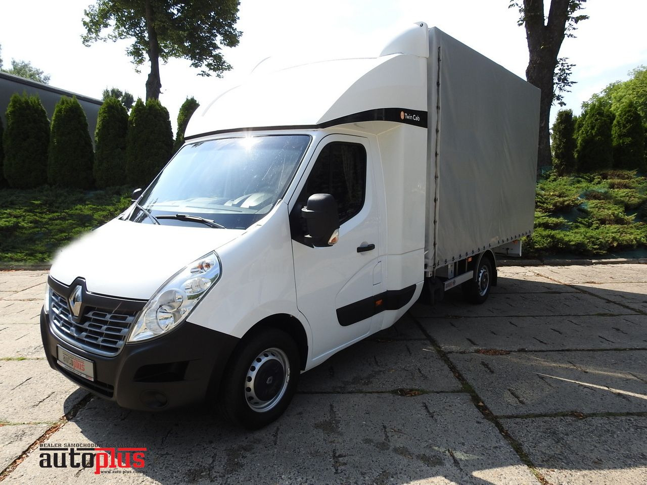 RENAULT MASTER TARPAULIN 8 PALLETS WEBASTO CRUISE CONTROL PNEUMATICS AIR CONDITIONING 170HP - Carrinha de lona: foto 1 RENAULT MASTER TARPAULIN 8 PALLETS WEBASTO CRUISE CONTROL PNEUMATICS AIR CONDITIONING 170HP - Carrinha de lona: foto 1