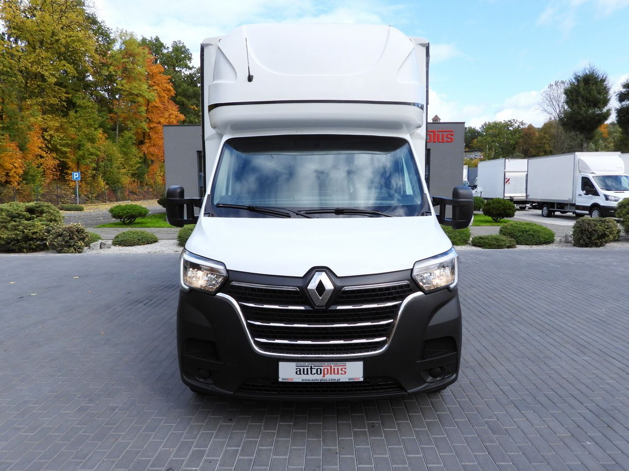 RENAULT MASTER TARPAULIN LIFT 10 PALLETS CRUISE CONTROL LED LIGHTS AIR CONDITIONING 165HP - Carrinha de lona: foto 5 RENAULT MASTER TARPAULIN LIFT 10 PALLETS CRUISE CONTROL LED LIGHTS AIR CONDITIONING 165HP - Carrinha de lona: foto 5