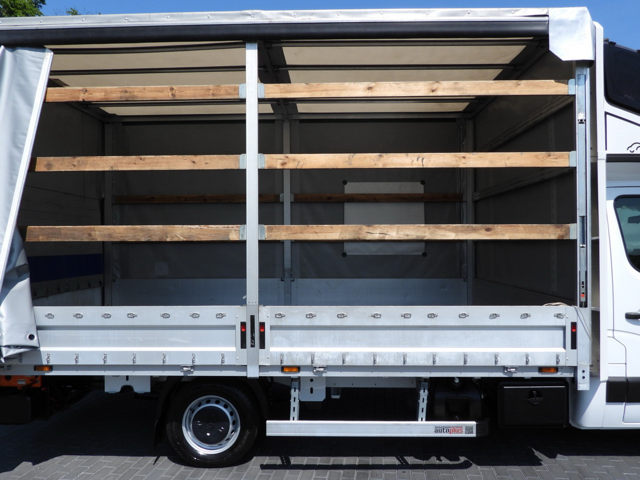 Carrinha de lona RENAULT MASTER  TARPAULIN LIFT 10 PALLETS WEBASTO CRUISE CONTROL LED LIGHTS PNEUMATICS AIR CONDITIONING  165HP: foto 24
