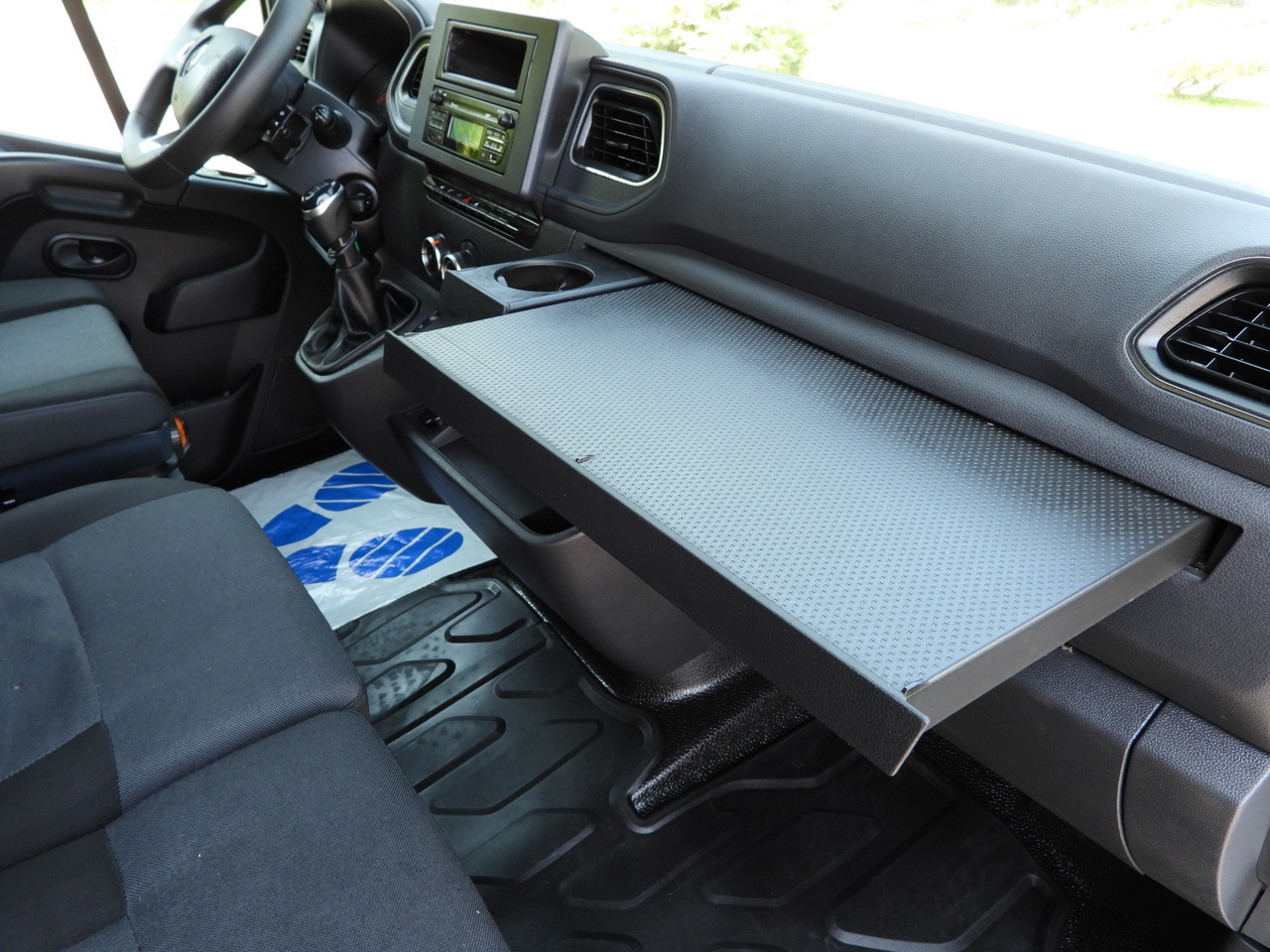 Carrinha de lona RENAULT MASTER  TARPAULIN LIFT 10 PALLETS WEBASTO CRUISE CONTROL LED LIGHTS PNEUMATICS AIR CONDITIONING  165HP: foto 39