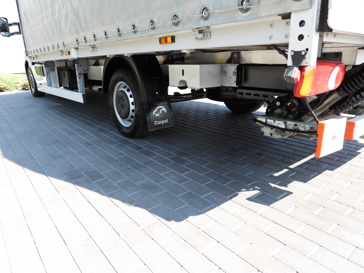 Carrinha de lona RENAULT MASTER  TARPAULIN LIFT 10 PALLETS WEBASTO CRUISE CONTROL LED LIGHTS PNEUMATICS AIR CONDITIONING  165HP: foto 19