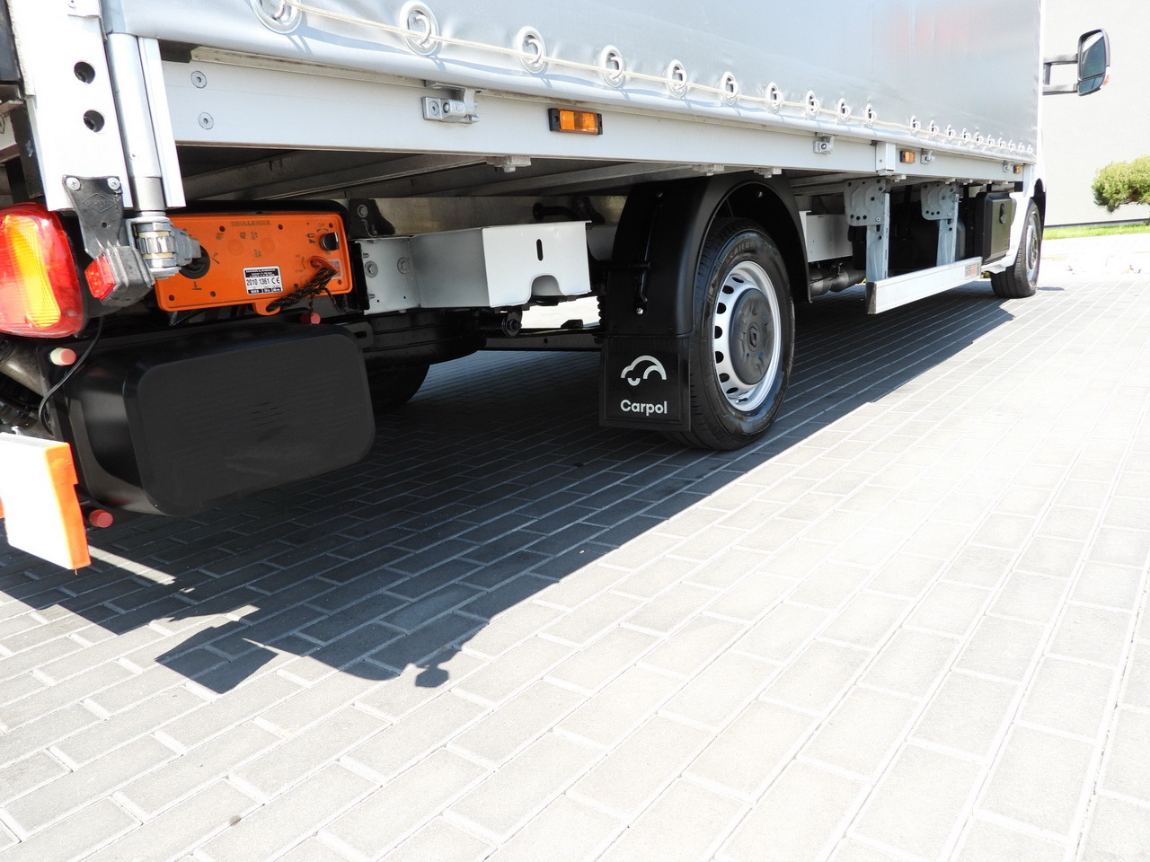 Carrinha de lona RENAULT MASTER  TARPAULIN LIFT 10 PALLETS WEBASTO CRUISE CONTROL LED LIGHTS PNEUMATICS AIR CONDITIONING  165HP: foto 20