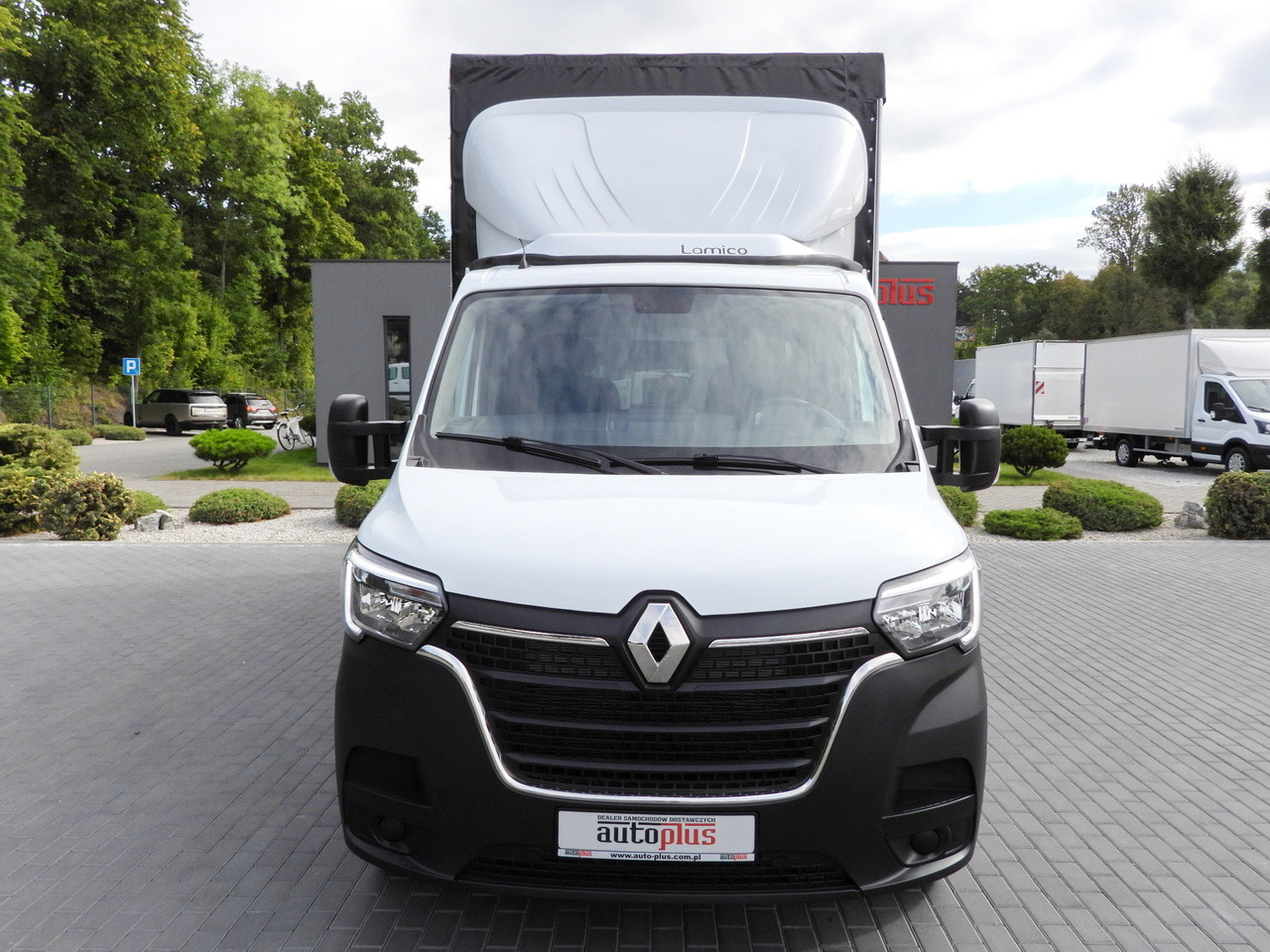 RENAULT MASTER TARPAULIN LIFT 8 PALLETS CRUISE CONTROL LED LIGHTS AIR CONDITIONING  145HP - Carrinha de lona: foto 5 RENAULT MASTER TARPAULIN LIFT 8 PALLETS CRUISE CONTROL LED LIGHTS AIR CONDITIONING  145HP - Carrinha de lona: foto 5