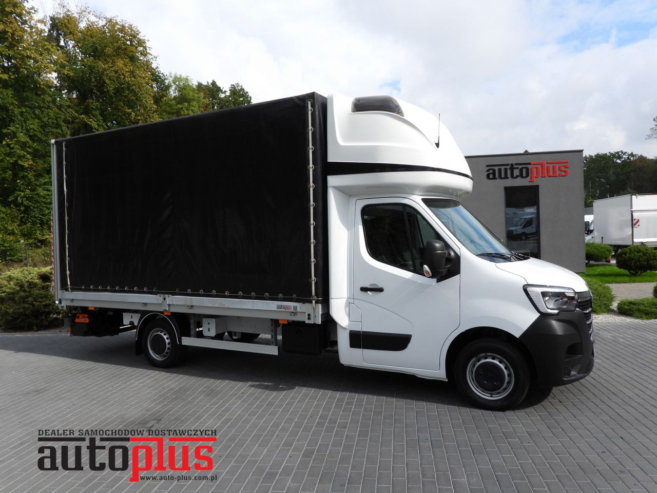 RENAULT MASTER TARPAULIN LIFT 9 PALLETS WEBASTO CRUISE CONTROL LED LIGHTS PNEUMATICS AIR CONDITIONING 165HP - Carrinha de lona: foto 1 RENAULT MASTER TARPAULIN LIFT 9 PALLETS WEBASTO CRUISE CONTROL LED LIGHTS PNEUMATICS AIR CONDITIONING 165HP - Carrinha de lona: foto 1