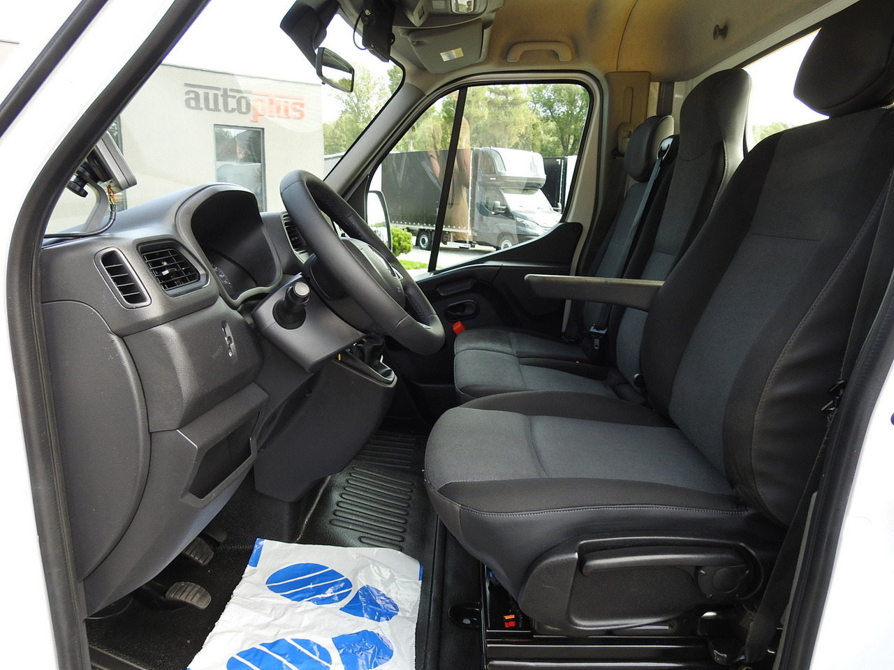 Carrinha basculante RENAULT MASTER TIPPER CRUISE CONTROL NAVIGATION AIR CONDITIONING LED LIGHTS TWIN WHEELS LOAD WEIGHT 145HP: foto 38