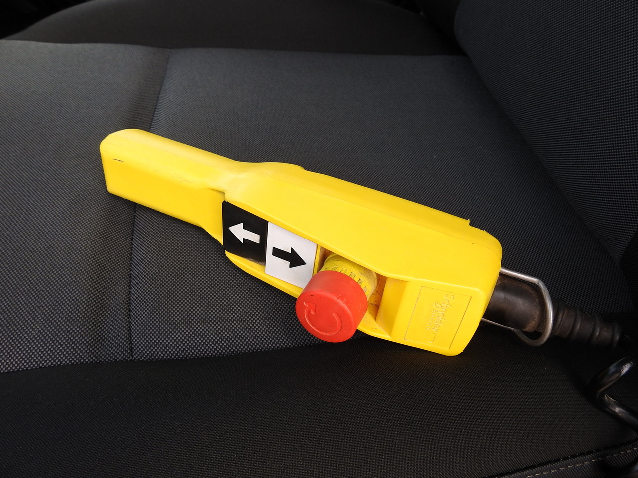 Carrinha basculante RENAULT MASTER TIPPER CRUISE CONTROL NAVIGATION AIR CONDITIONING LED LIGHTS TWIN WHEELS LOAD WEIGHT 145HP: foto 28