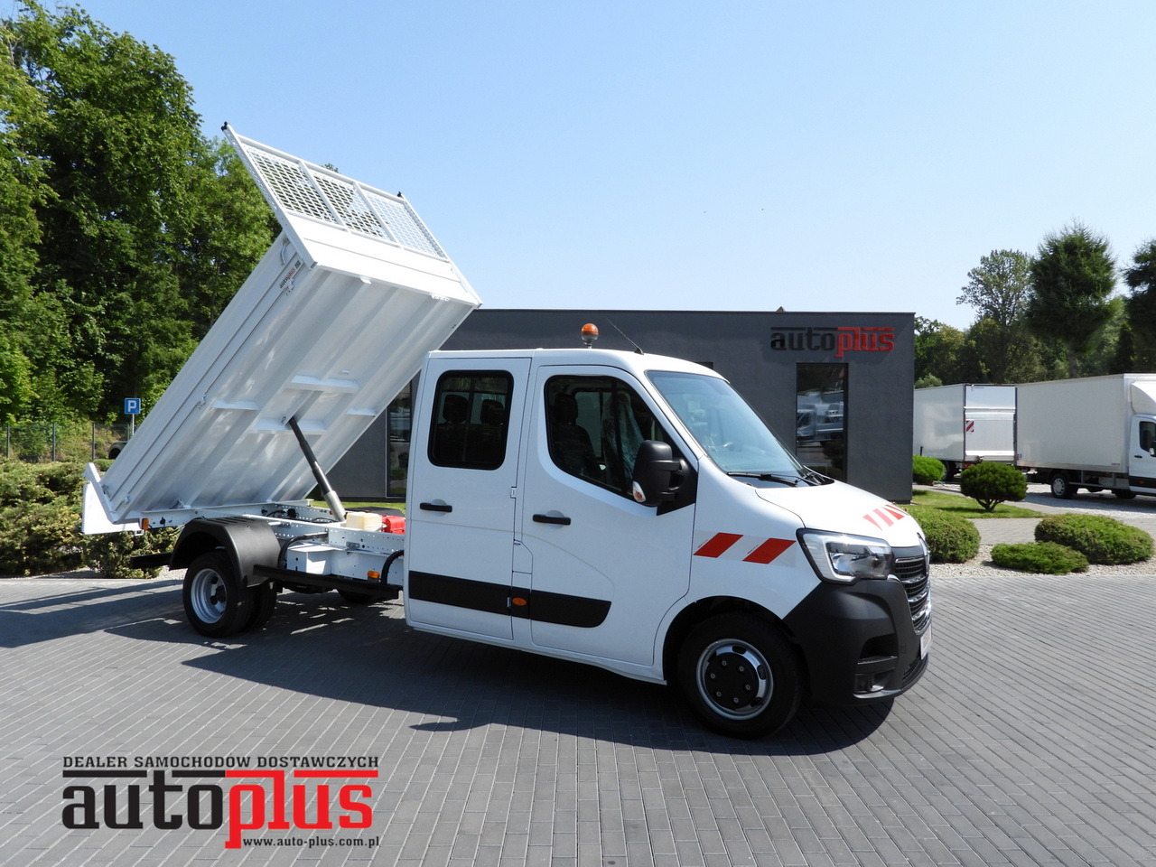 RENAULT MASTER TIPPER DOUBLE CABIN DOKA 6 SEATS CRUISE CONTROL LED LIGHTS TWIN WHEELS AIR CONDITIONING 130HP - Carrinha basculante: foto 1 RENAULT MASTER TIPPER DOUBLE CABIN DOKA 6 SEATS CRUISE CONTROL LED LIGHTS TWIN WHEELS AIR CONDITIONING 130HP - Carrinha basculante: foto 1
