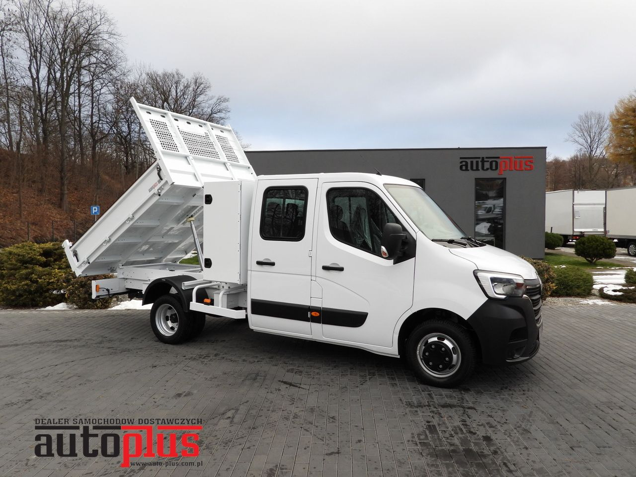 RENAULT MASTER TIPPER DOUBLE CABIN DOKA 6 SEATS CRUISE CONTROL LED LIGHTS TWIN WHEELS AIR CONDITIONING 145HP - Carrinha basculante: foto 1 RENAULT MASTER TIPPER DOUBLE CABIN DOKA 6 SEATS CRUISE CONTROL LED LIGHTS TWIN WHEELS AIR CONDITIONING 145HP - Carrinha basculante: foto 1