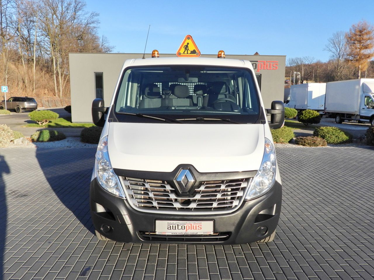 RENAULT MASTER TIPPER DOUBLE CABIN DOKA 7 SEATS CRUISE CONTROL AIR CONDITIONING 145HP - Carrinha basculante: foto 5 RENAULT MASTER TIPPER DOUBLE CABIN DOKA 7 SEATS CRUISE CONTROL AIR CONDITIONING 145HP - Carrinha basculante: foto 5