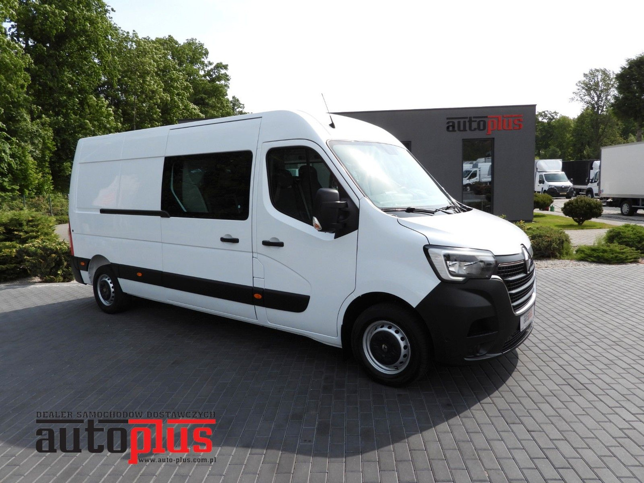 Renault MASTER KASTENWAGEN DOPPELKABINE 7 SITZE TEMPOMAT - Furgão, Carrinha cabine dupla: foto 1 Renault MASTER KASTENWAGEN DOPPELKABINE 7 SITZE TEMPOMAT - Furgão, Carrinha cabine dupla: foto 1