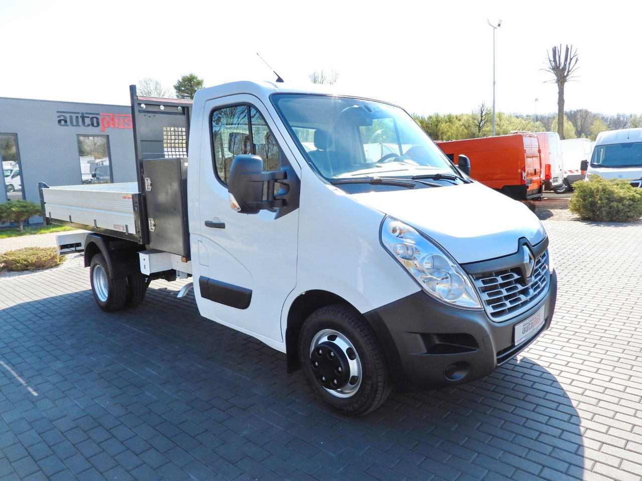 Renault MASTER KIPPER TEMPOMAT NAVIGATION ZWILLINGSRÄDER - Carrinha basculante: foto 4 Renault MASTER KIPPER TEMPOMAT NAVIGATION ZWILLINGSRÄDER - Carrinha basculante: foto 4