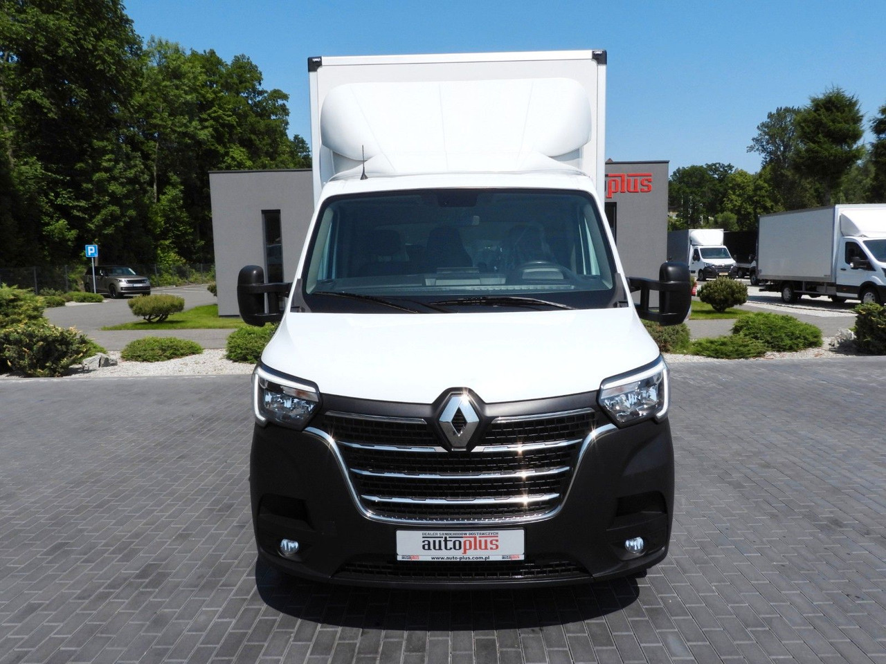 Renault MASTER KOFFER AUFZUG 8 PALETTEN TEMPOMAT LED - Carrinha de contentor: foto 5 Renault MASTER KOFFER AUFZUG 8 PALETTEN TEMPOMAT LED - Carrinha de contentor: foto 5