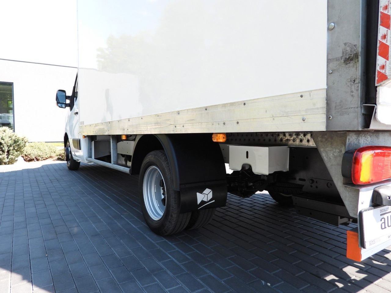 Carrinha de contentor novo Renault MASTER  KOFFER AUFZUG 8 PALETTEN TEMPOMAT NAVI: foto 16