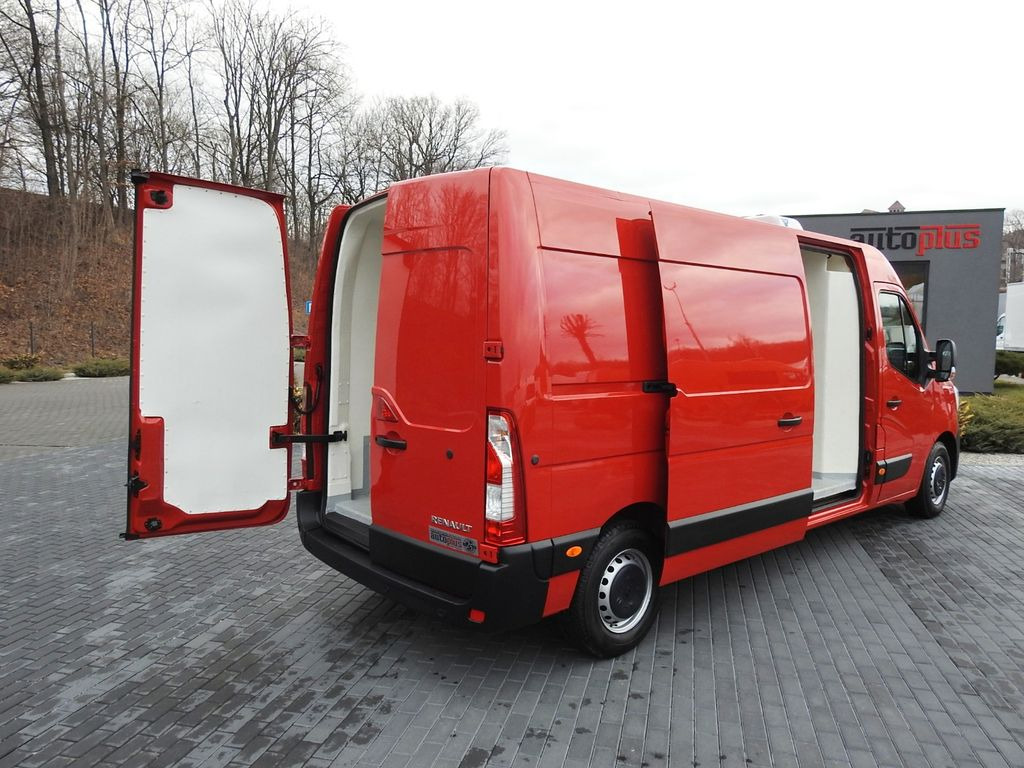 Renault MASTER KÜHLKASTENWAGEN 1*C TEMPOMAT KLIMAANLAGE - Carrinha frigorífica: foto 3 Renault MASTER KÜHLKASTENWAGEN 1*C TEMPOMAT KLIMAANLAGE - Carrinha frigorífica: foto 3