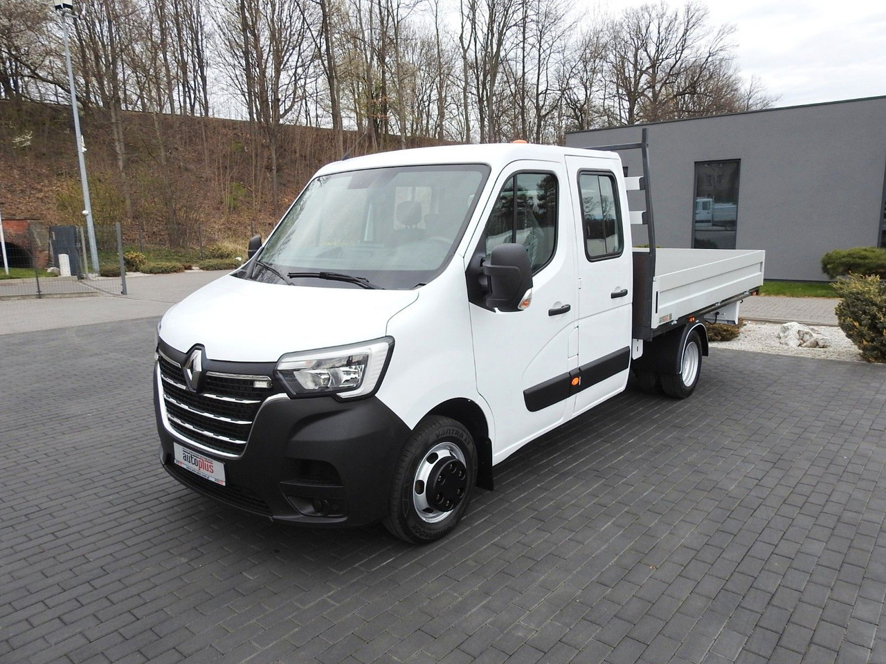 Renault MASTER PRITSCHE DOPPELKABINE DOKA 7 SITZE A/C - Carrinha de caixa aberta, Carrinha cabine dupla: foto 5 Renault MASTER PRITSCHE DOPPELKABINE DOKA 7 SITZE A/C - Carrinha de caixa aberta, Carrinha cabine dupla: foto 5
