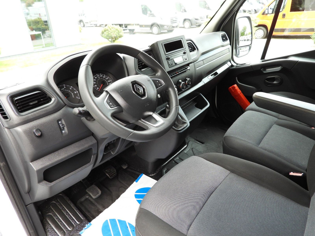 Renault MASTER PRITSCHE PLANE 10 PALETTEN TEMPOMAT - Carrinha de lona: foto 2 Renault MASTER PRITSCHE PLANE 10 PALETTEN TEMPOMAT - Carrinha de lona: foto 2
