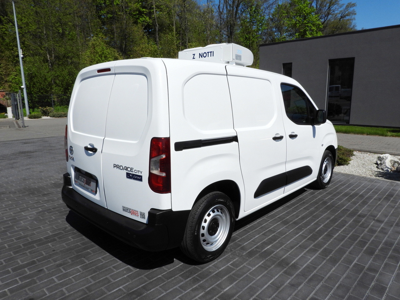 Carrinha frigorífica TOYOTA PROACE CITY  REFRIGERATOR VAN -15*C POWER SUPPLY 230V CRUISE CONTROL AIR CONDITIONING  100HP: foto 16