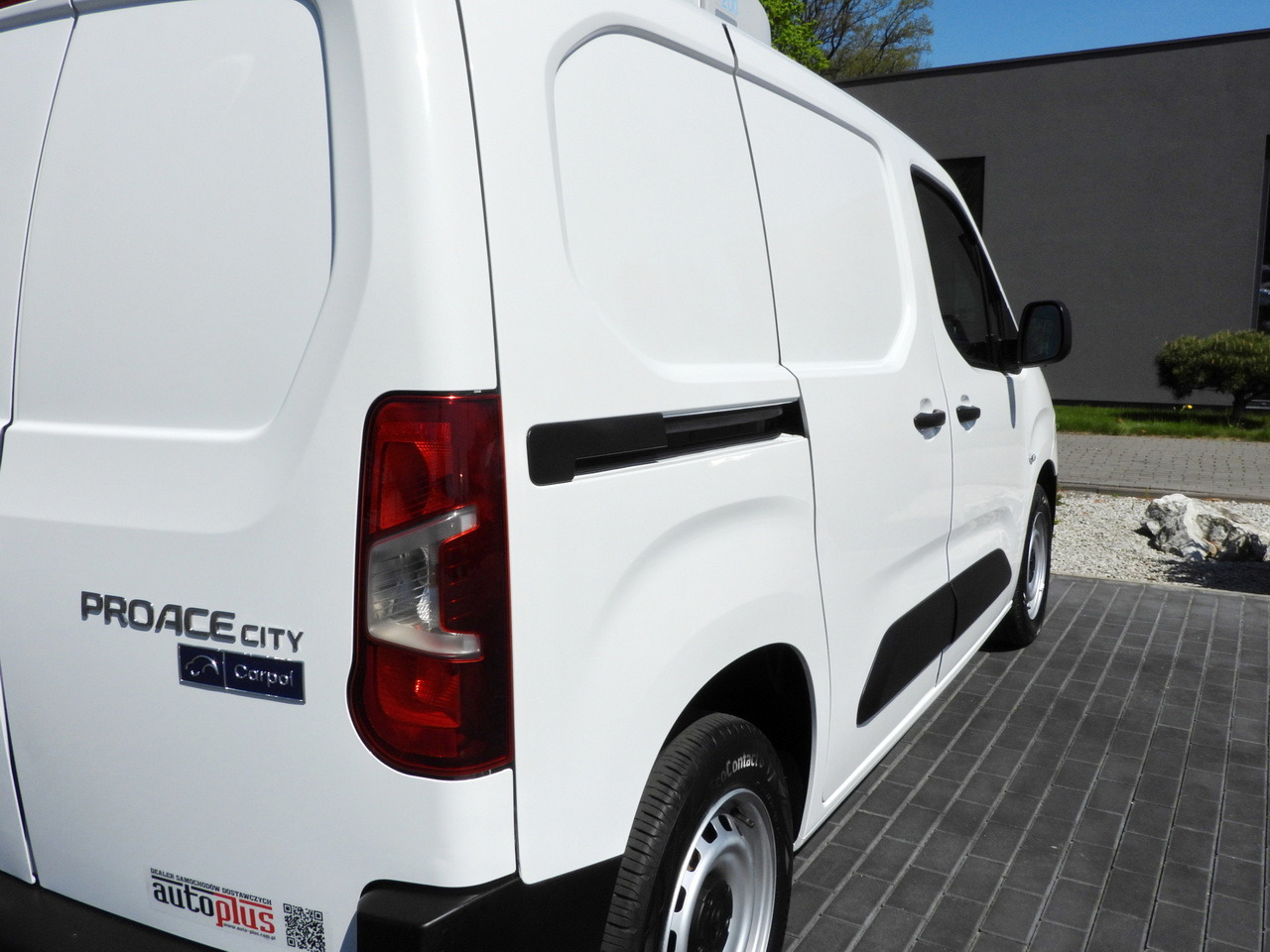 Carrinha frigorífica TOYOTA PROACE CITY  REFRIGERATOR VAN -15*C POWER SUPPLY 230V CRUISE CONTROL AIR CONDITIONING  100HP: foto 20
