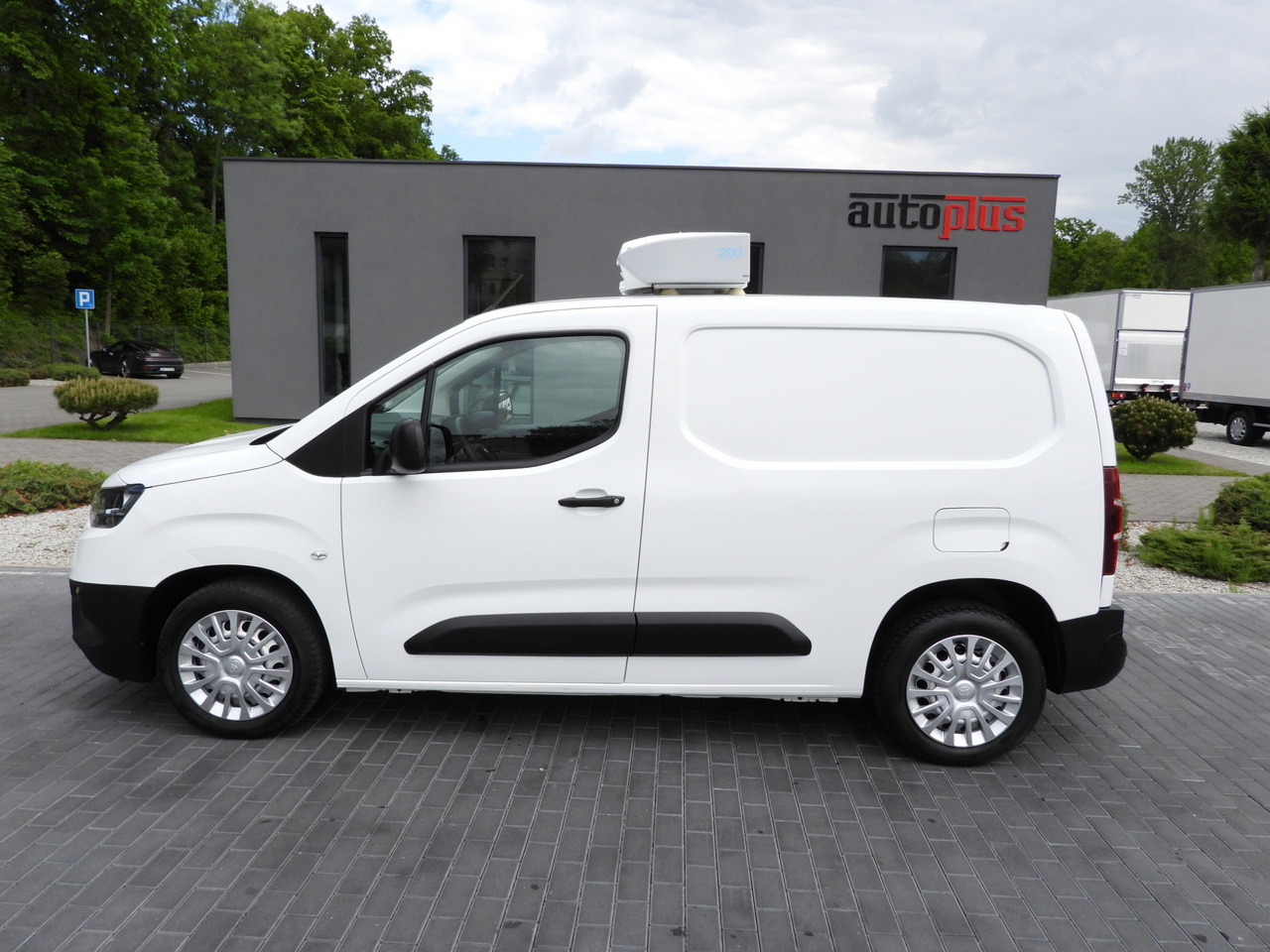 Carrinha frigorífica TOYOTA PROACE CITY  REFRIGERATOR VAN -15*C POWER SUPPLY 230V CRUISE CONTROL AIR CONDITIONING  100HP: foto 9