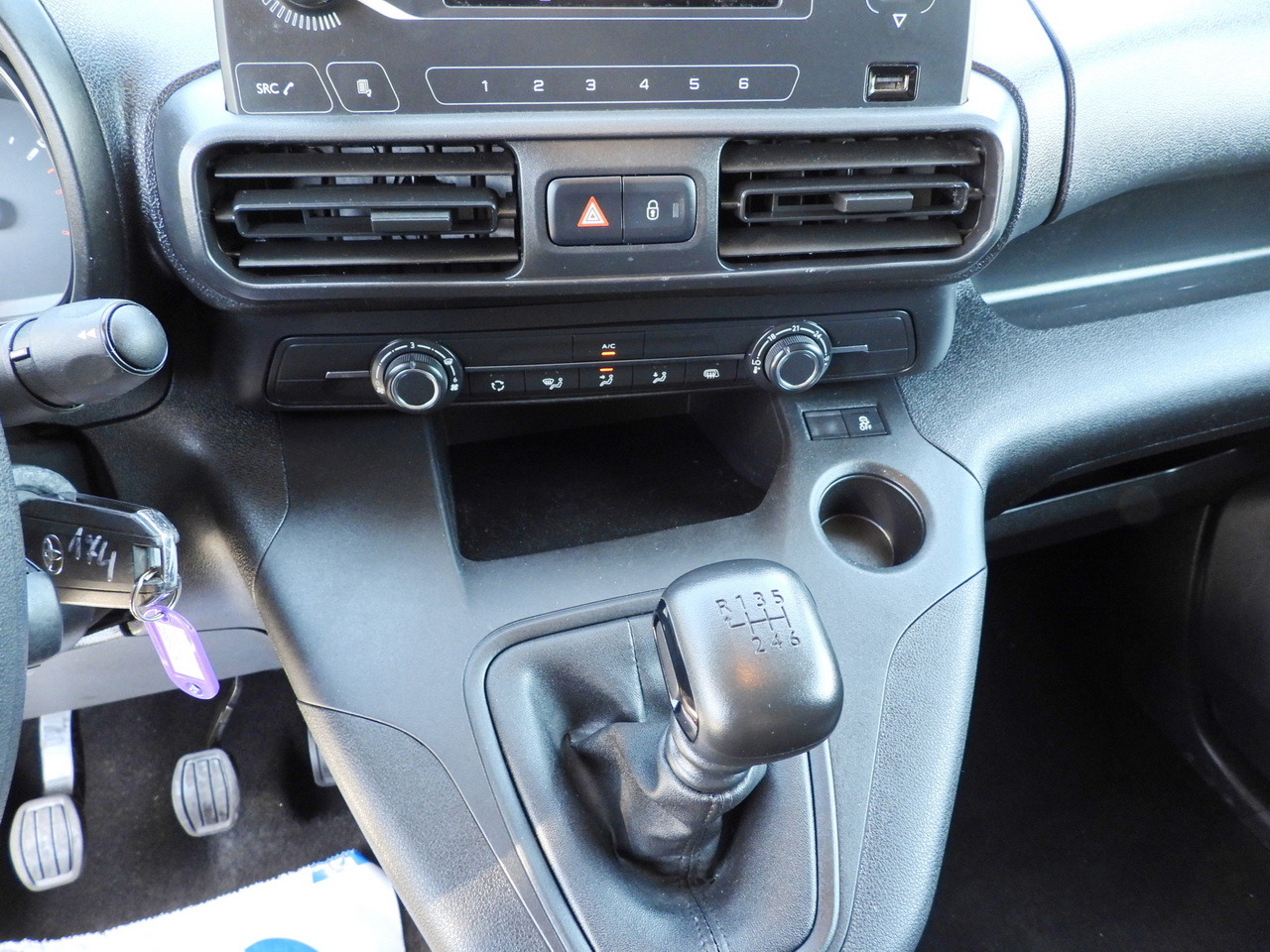 Carrinha frigorífica TOYOTA PROACE CITY  REFRIGERATOR VAN -15*C POWER SUPPLY 230V CRUISE CONTROL AIR CONDITIONING  100HP: foto 38