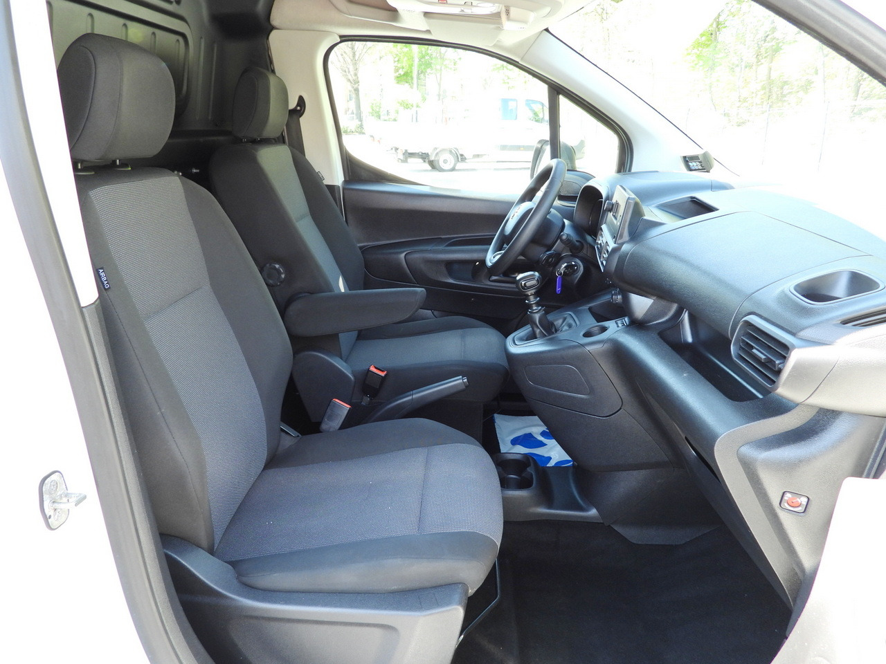 Carrinha frigorífica TOYOTA PROACE CITY  REFRIGERATOR VAN -15*C POWER SUPPLY 230V CRUISE CONTROL AIR CONDITIONING  100HP: foto 43