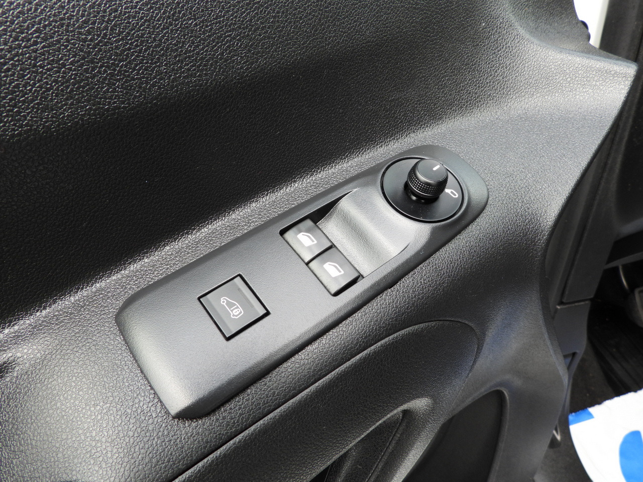 Carrinha frigorífica TOYOTA PROACE CITY  REFRIGERATOR VAN -15*C POWER SUPPLY 230V CRUISE CONTROL AIR CONDITIONING  100HP: foto 31