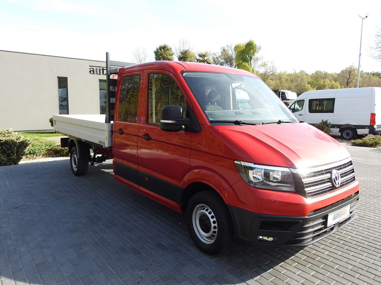 VOLKSWAGEN CRAFTER STAKE BODY DOUBLE CABIN DOKA 7 SEATS AIR CONDITIONING 140HP - Carrinha cabine dupla: foto 4 VOLKSWAGEN CRAFTER STAKE BODY DOUBLE CABIN DOKA 7 SEATS AIR CONDITIONING 140HP - Carrinha cabine dupla: foto 4