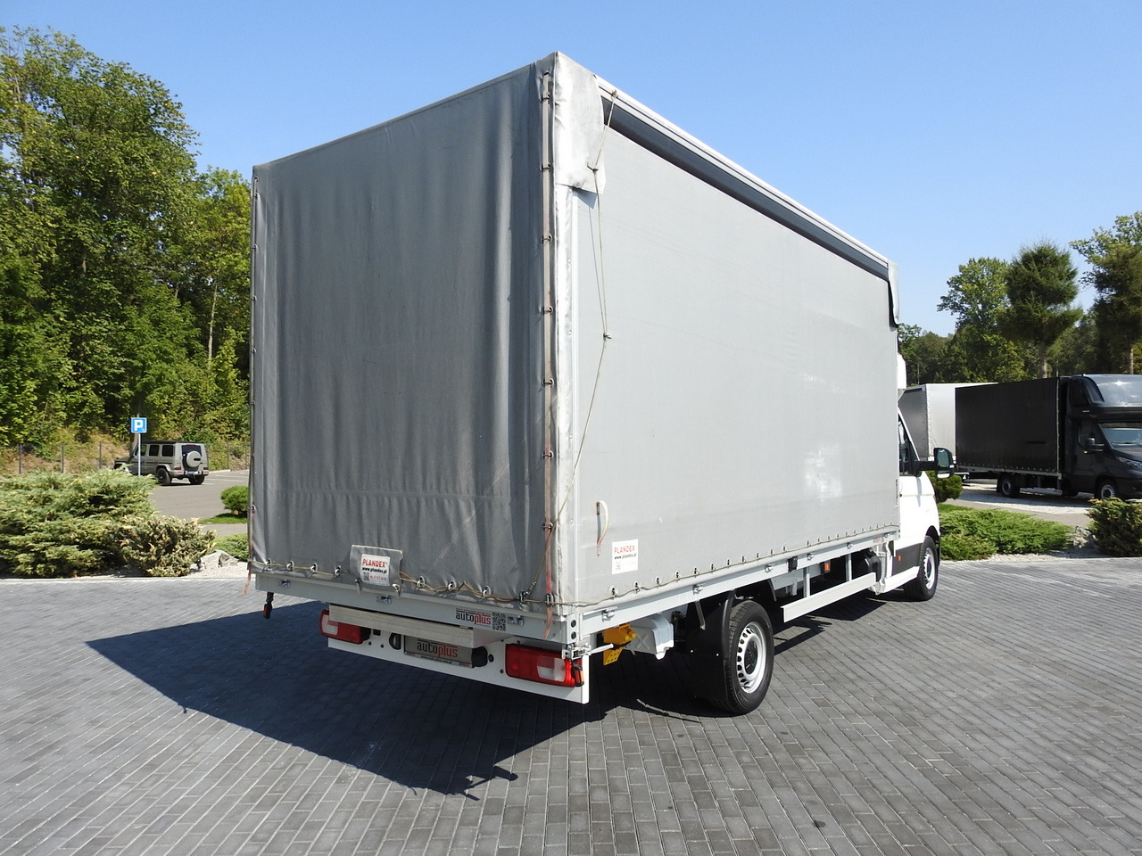 VOLKSWAGEN CRAFTER TARPAULIN 10 PALLETS WEBASTO CRUISE CONTROL AIR CONDITIONING LED LIGHTS 180HP - Carrinha de lona: foto 3 VOLKSWAGEN CRAFTER TARPAULIN 10 PALLETS WEBASTO CRUISE CONTROL AIR CONDITIONING LED LIGHTS 180HP - Carrinha de lona: foto 3