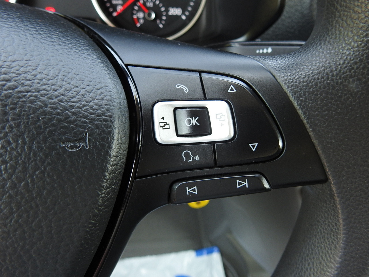 Carrinha de lona VOLKSWAGEN CRAFTER TARPAULIN 10 PALLETS WEBASTO CRUISE CONTROL AIR CONDITIONING LED LIGHTS 180HP: foto 32 Carrinha de lona VOLKSWAGEN CRAFTER TARPAULIN 10 PALLETS WEBASTO CRUISE CONTROL AIR CONDITIONING LED LIGHTS 180HP: foto 32