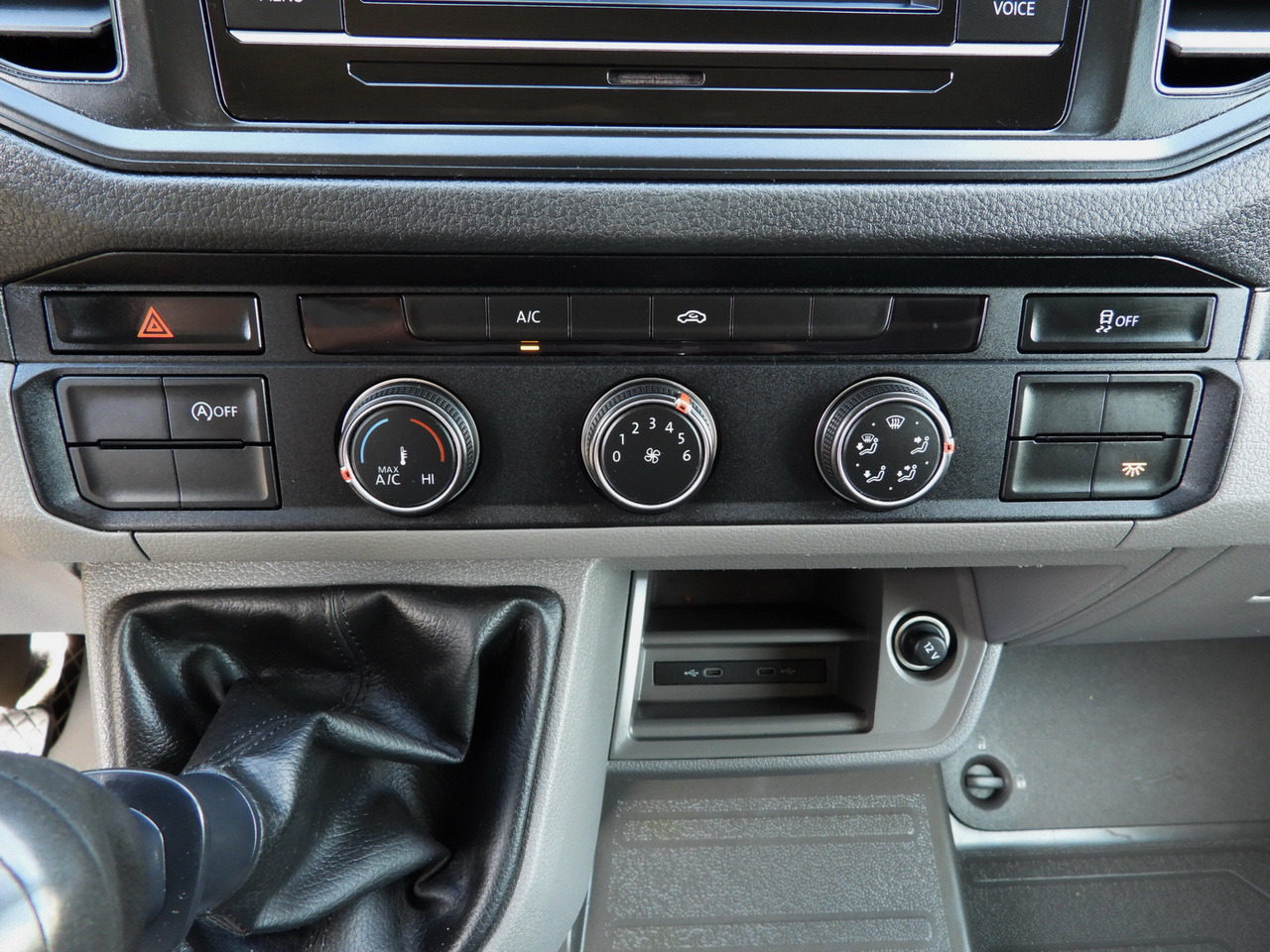 Carrinha de lona VOLKSWAGEN CRAFTER TARPAULIN LIFT 8 PALLETS CRUISE CONTROL LED LIGHTS TWIN WHEELS AIR CONDITIONING  180HP: foto 40