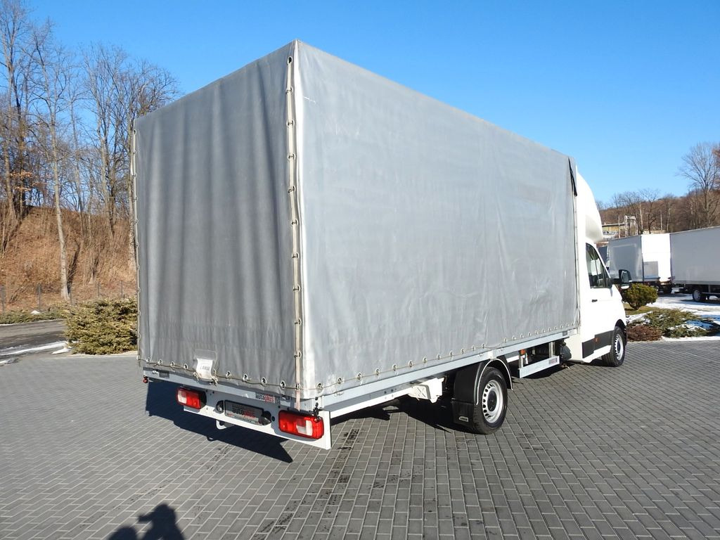 Volkswagen CRAFTER PRITSCHE PLANE 10 PALETTEN WEBASTO - Carrinha de lona: foto 3 Volkswagen CRAFTER PRITSCHE PLANE 10 PALETTEN WEBASTO - Carrinha de lona: foto 3