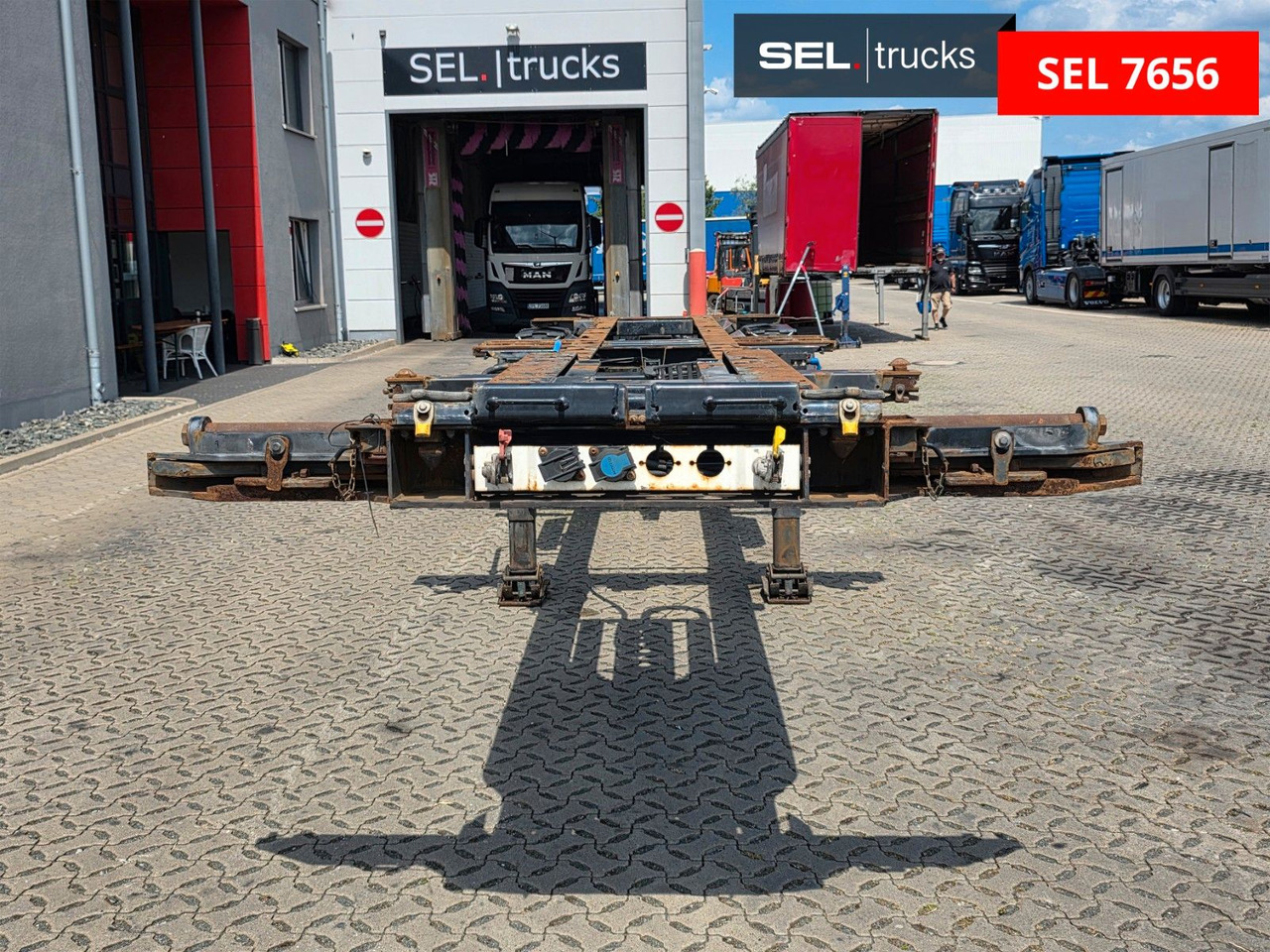 Krone SD / Teleskop / Alu-Felgen / Liftachse - Semi-reboque transportador de contêineres/ Caixa móvel: foto 2 Krone SD / Teleskop / Alu-Felgen / Liftachse - Semi-reboque transportador de contêineres/ Caixa móvel: foto 2